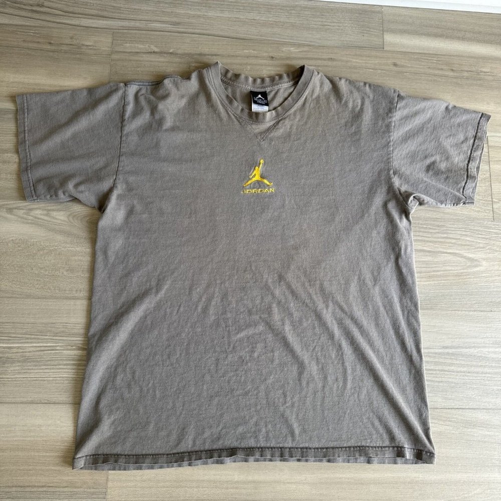 Nike Air Jordan Embroidered Jumpman Logo T-Shirt Vintage Gray Yellow Size XL